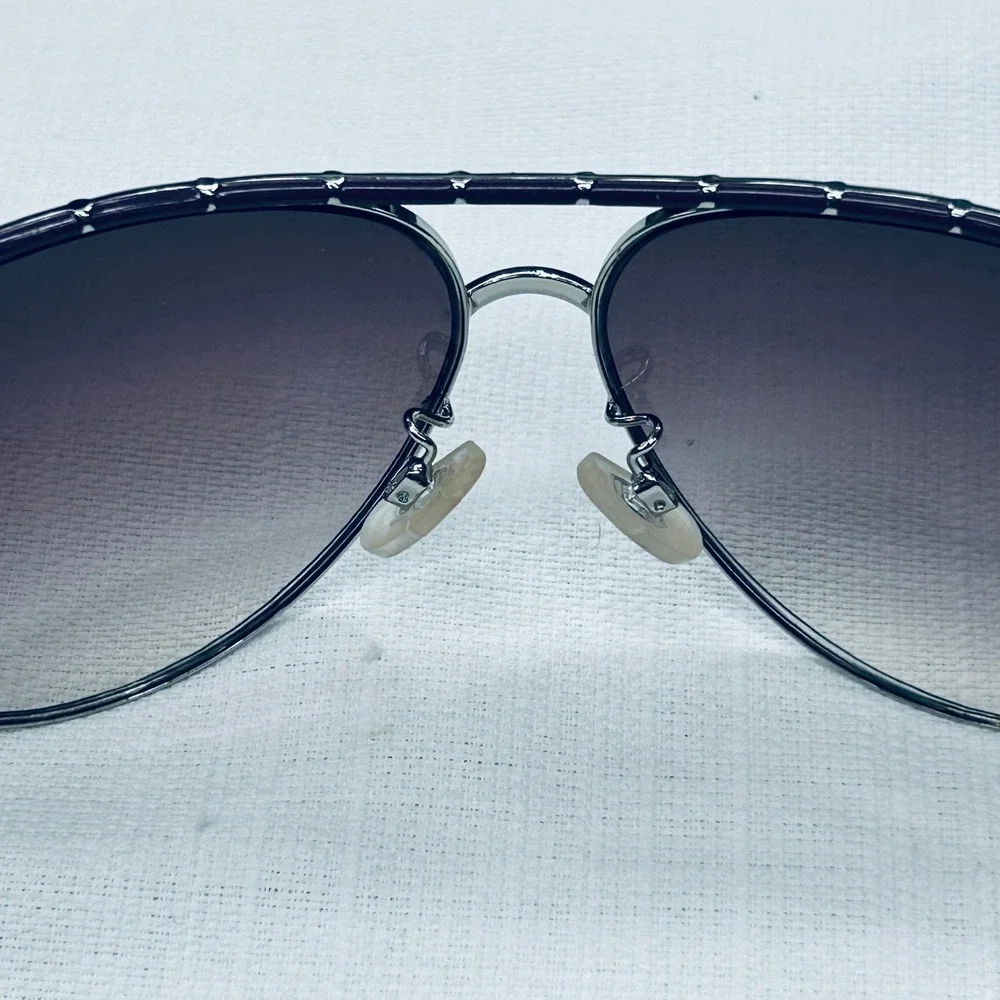 American Eagle Outfitters gently pre